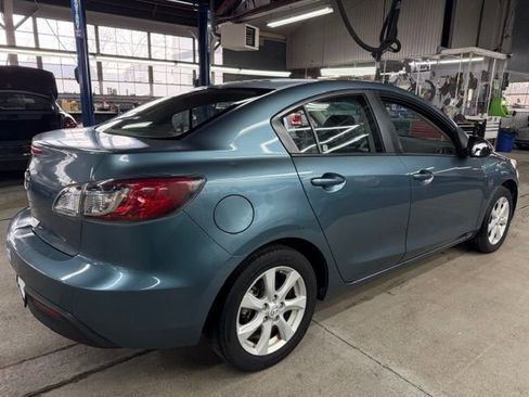 Used 2010 MAZDA MAZDA3 i Touring image 4