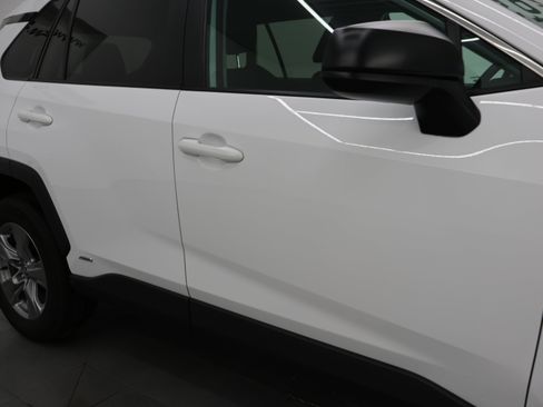 Used 2025 Toyota RAV4 LE AWD/4WD image 23