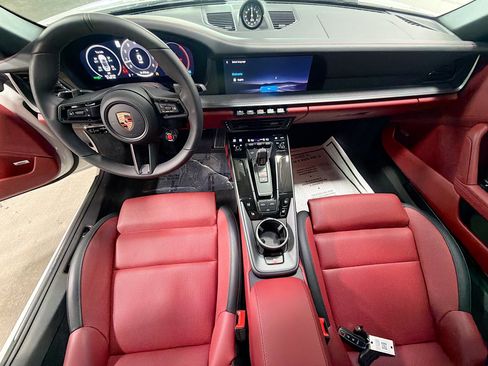 Certified 2026 Porsche 911 Carrera RWD image 15