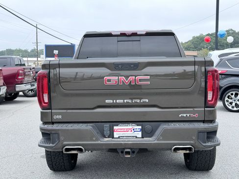 Used 2023 GMC Sierra 1500 AT4 w/ AT4 Premium Package AWD/4WD image 8