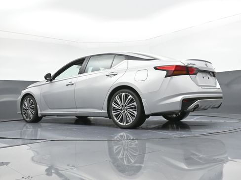 Used 2023 Nissan Altima 2.5 SL image 25