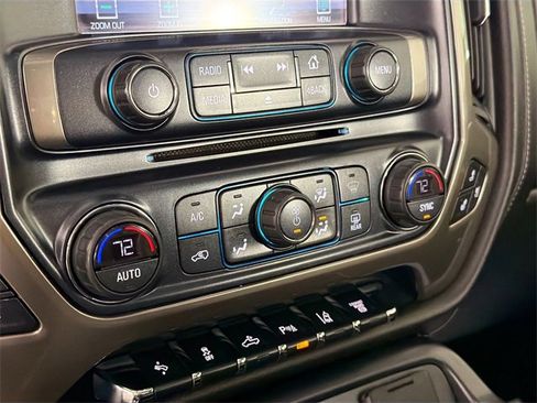 Used 2019 Chevrolet Silverado 2500 High Country image 15