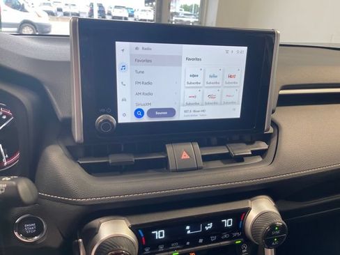 Used 2025 Toyota RAV4 XLE FWD image 11