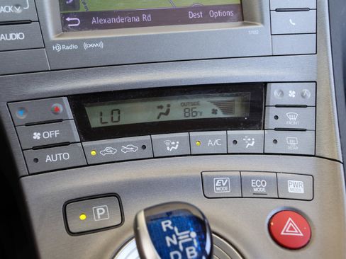 Used 2013 Toyota Prius Three FWD image 24