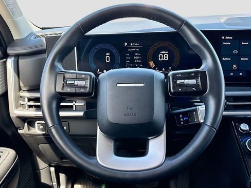 Used 2025 Hyundai Santa Fe SEL image 11