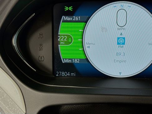 Used 2019 Chevrolet Bolt LT FWD image 12