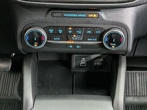 Certified 2025 Ford Escape ST-Line w/ Equipment Group 301A image 27