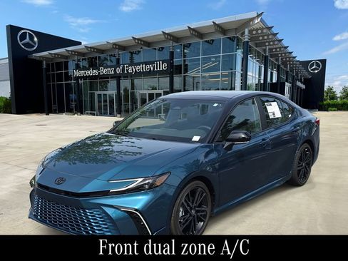 Used 2025 Toyota Camry XSE image 1