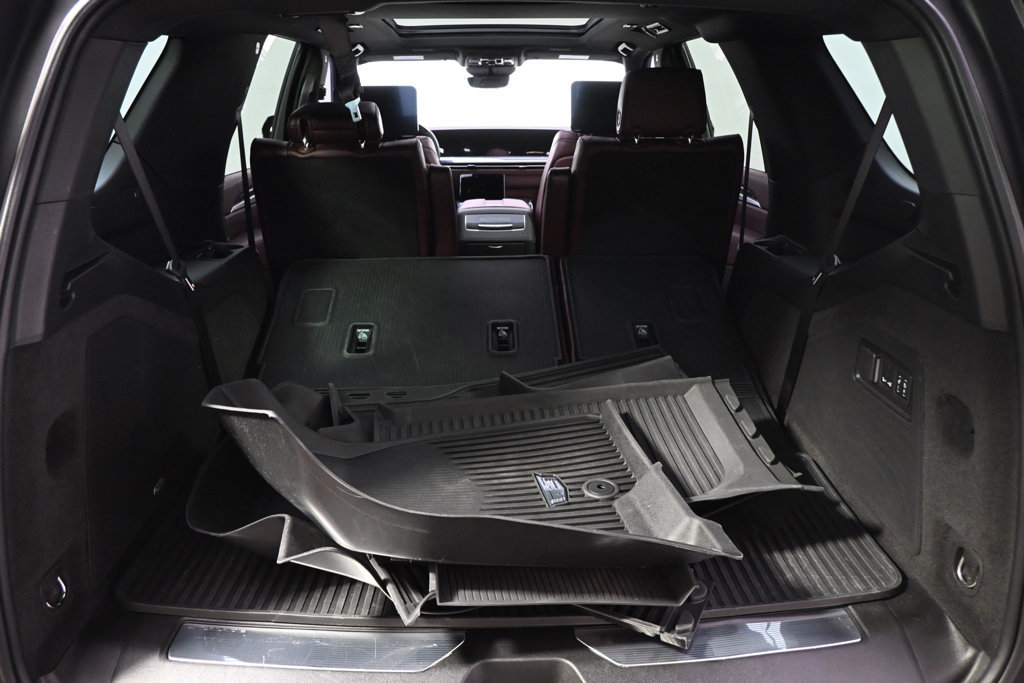Used 2025 Cadillac Escalade Sport w/ Touring Package AWD/4WD image 19