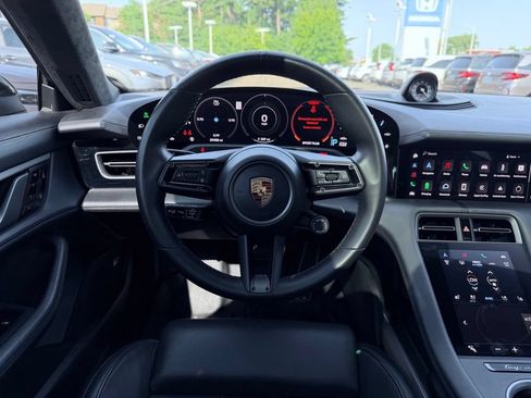Used 2020 Porsche Taycan Turbo AWD/4WD image 31