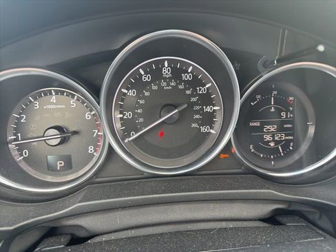 Used 2017 MAZDA CX-5 Touring image 6