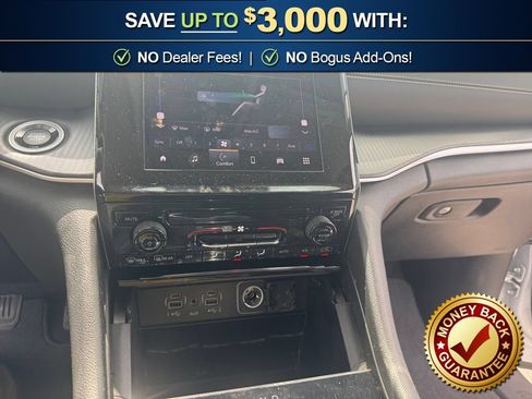 Used 2023 Jeep Grand Cherokee Laredo X RWD image 25