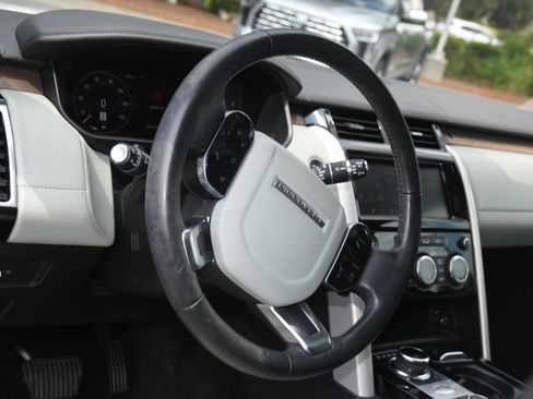 Used 2019 Land Rover Discovery HSE Luxury AWD/4WD image 10