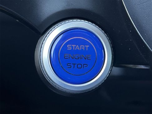 Used 2024 Maserati Grecale GT image 19