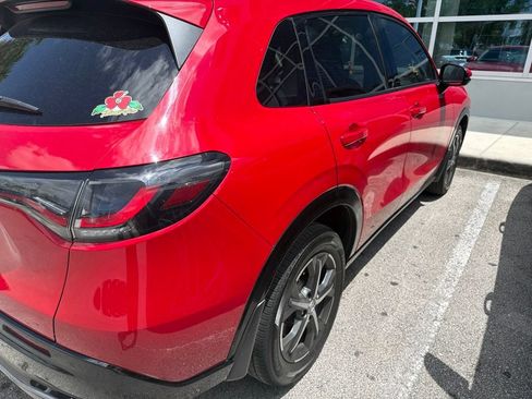 Used 2024 Honda HR-V EX-L image 7