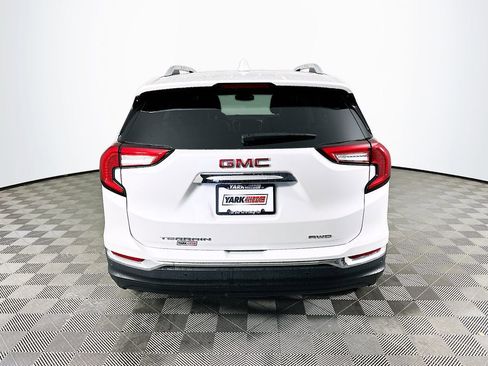Used 2023 GMC Terrain SLT image 9