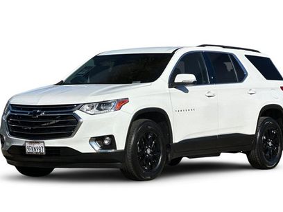 Used 2021 Chevrolet Traverse LT