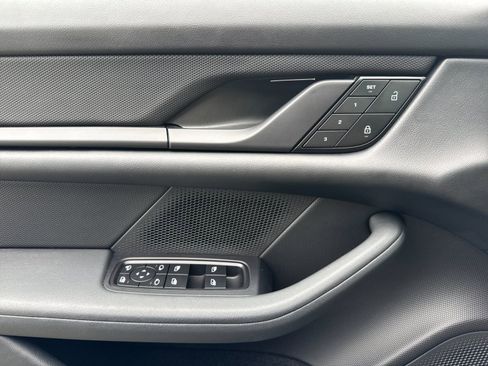 Certified 2022 Porsche Taycan RWD image 12