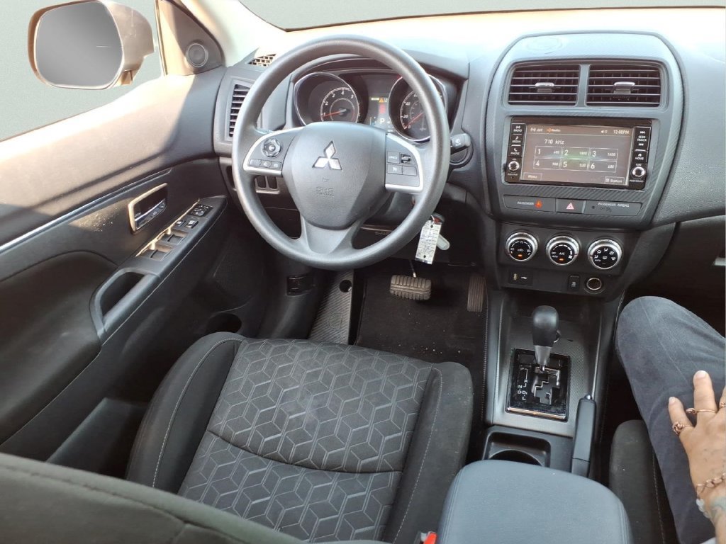 Used 2024 Mitsubishi Outlander Sport LE AWD/4WD image 6