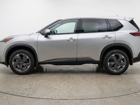 Used 2025 Nissan Rogue SV FWD image 5