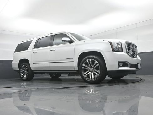 Used 2019 GMC Yukon XL Denali w/ Denali Ultimate Package AWD/4WD image 67