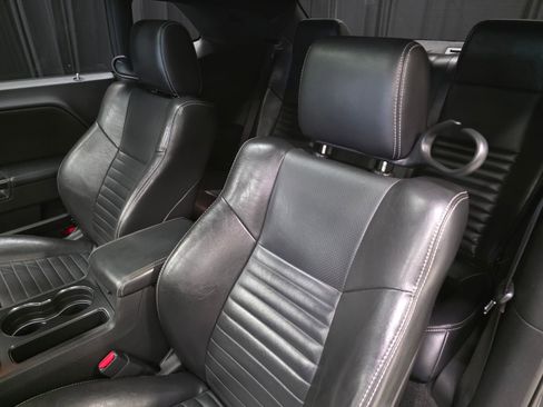 Used 2010 Dodge Challenger R/T RWD image 27