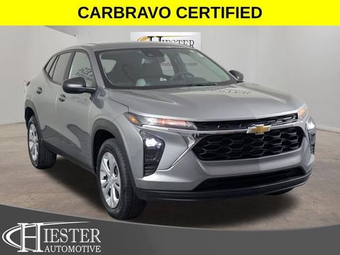 Certified 2024 Chevrolet Trax LS w/ Driver Confidence Package FWD image 1