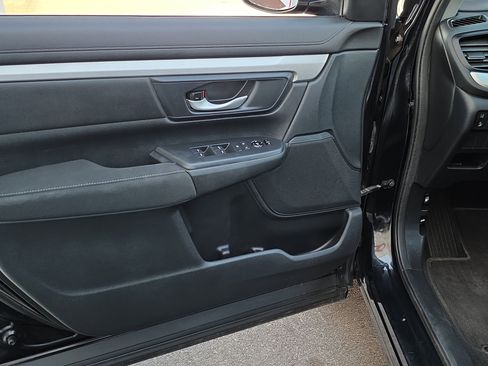 Used 2020 Honda CR-V LX image 10