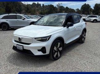 Used 2023 Volvo XC40 Recharge Ultimate AWD/4WD video 1