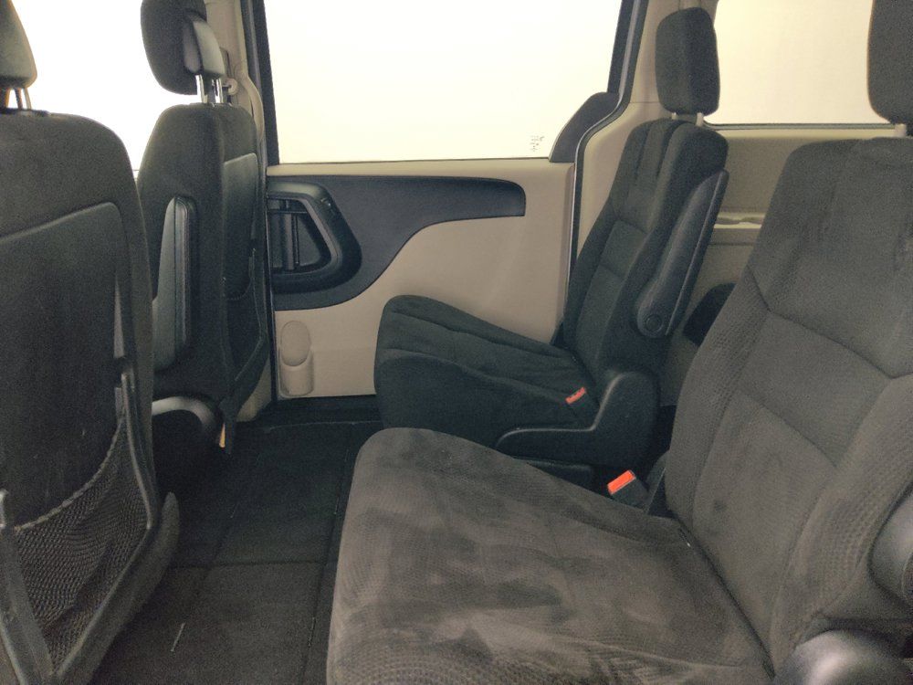 Used 2014 Dodge Grand Caravan SXT FWD image 18