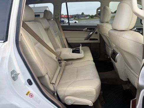 Used 2013 Lexus GX 460 Premium AWD/4WD image 9