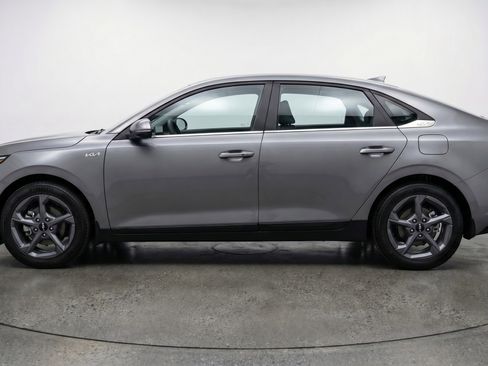 Used 2025 Kia K4 FWD image 5