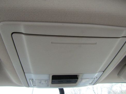 Used 2016 Lincoln Navigator L Select image 45