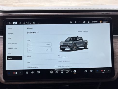 Used 2023 Rivian R1T Adventure image 29