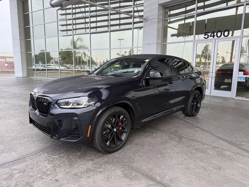 Used 2024 BMW X4 M40i w/ Premium Package image 1