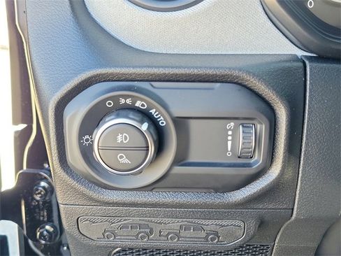 New 2026 Jeep Gladiator Sport image 17