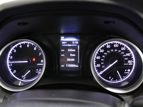 Used 2021 Toyota Camry LE FWD image 28