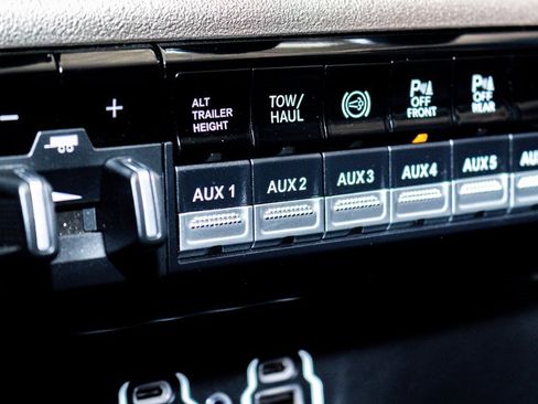 Used 2021 RAM 3500 Laramie image 17