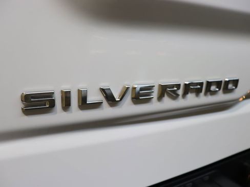 Used 2024 Chevrolet Silverado 1500 LT Trail Boss w/ Convenience Package II image 25