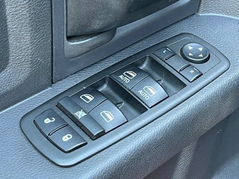 Used 2012 RAM 1500 Tradesman RWD image 22