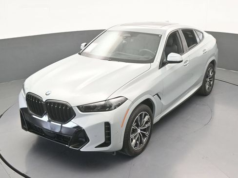Used 2026 BMW X6 xDrive40i AWD/4WD image 55