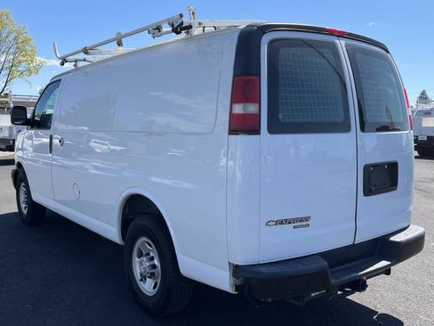 Used 2013 Chevrolet Express 2500 RWD image 7