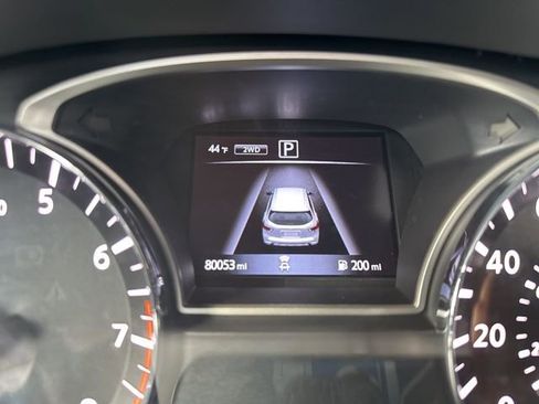 Used 2019 Nissan Pathfinder S image 30