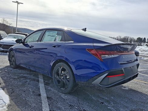 New 2026 Hyundai Elantra SEL Sport Premium FWD image 3