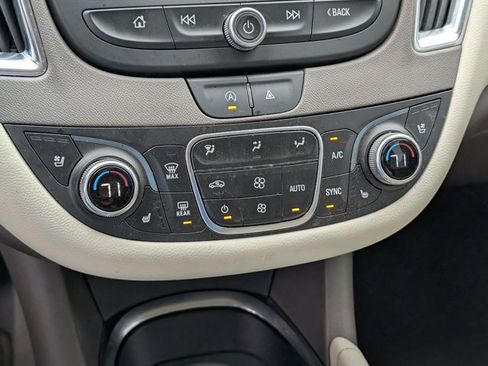 Used 2024 Chevrolet Malibu LT image 27