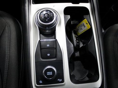 Used 2023 Ford Explorer XLT image 12