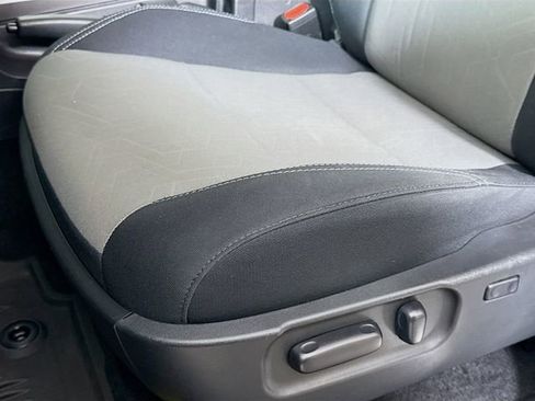 Used 2023 Toyota Tacoma TRD Sport image 19