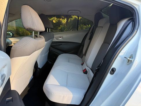 Used 2020 Toyota Corolla LE w/ Carpet Mat Package (TMS) FWD image 48