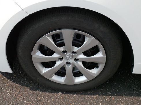Certified 2026 Toyota Corolla LE FWD image 15