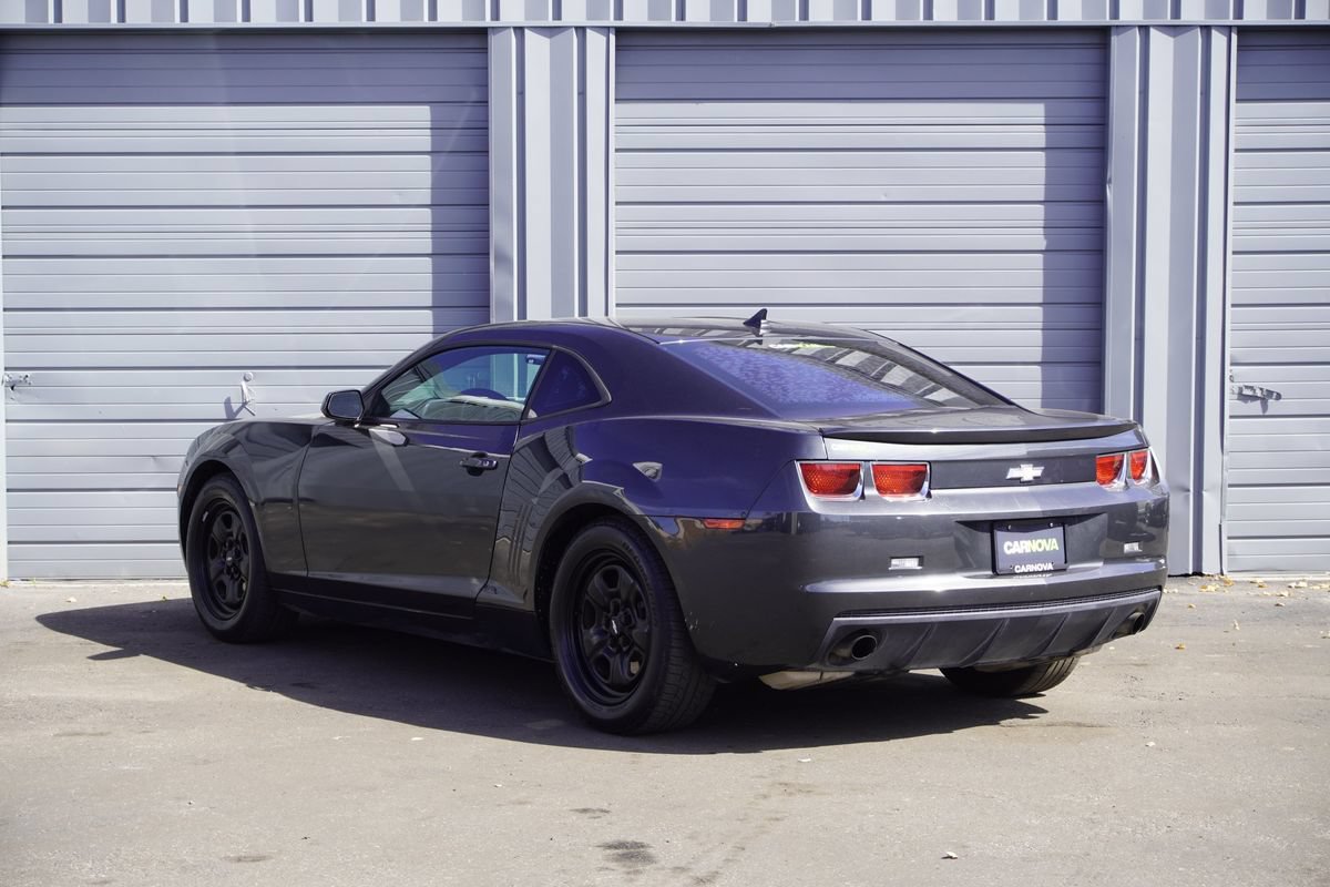 Used 2013 Chevrolet Camaro LS RWD image 3